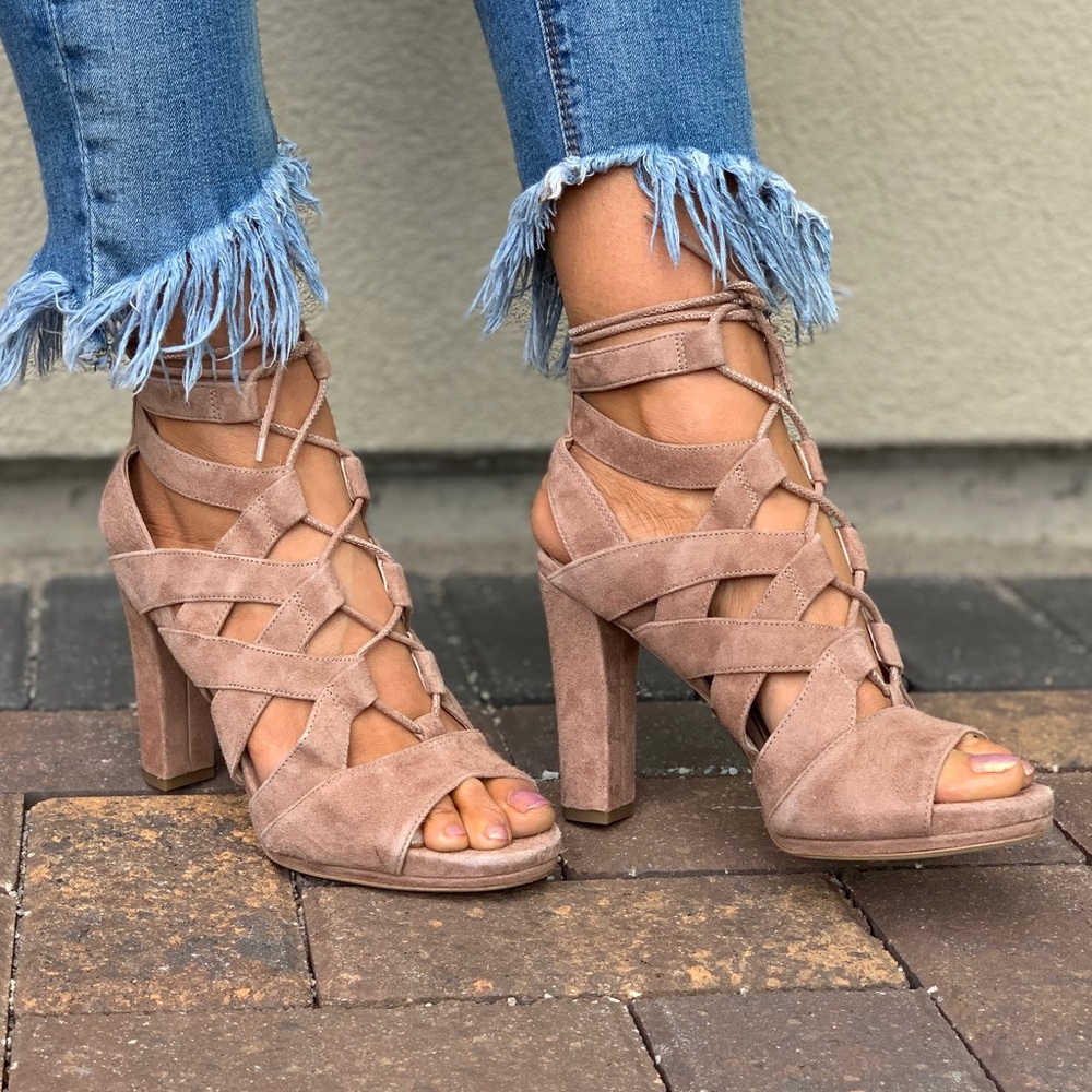 NIB Lace Up Gladiator Chunky Heel Platform Sandal - Picture 8 of 8